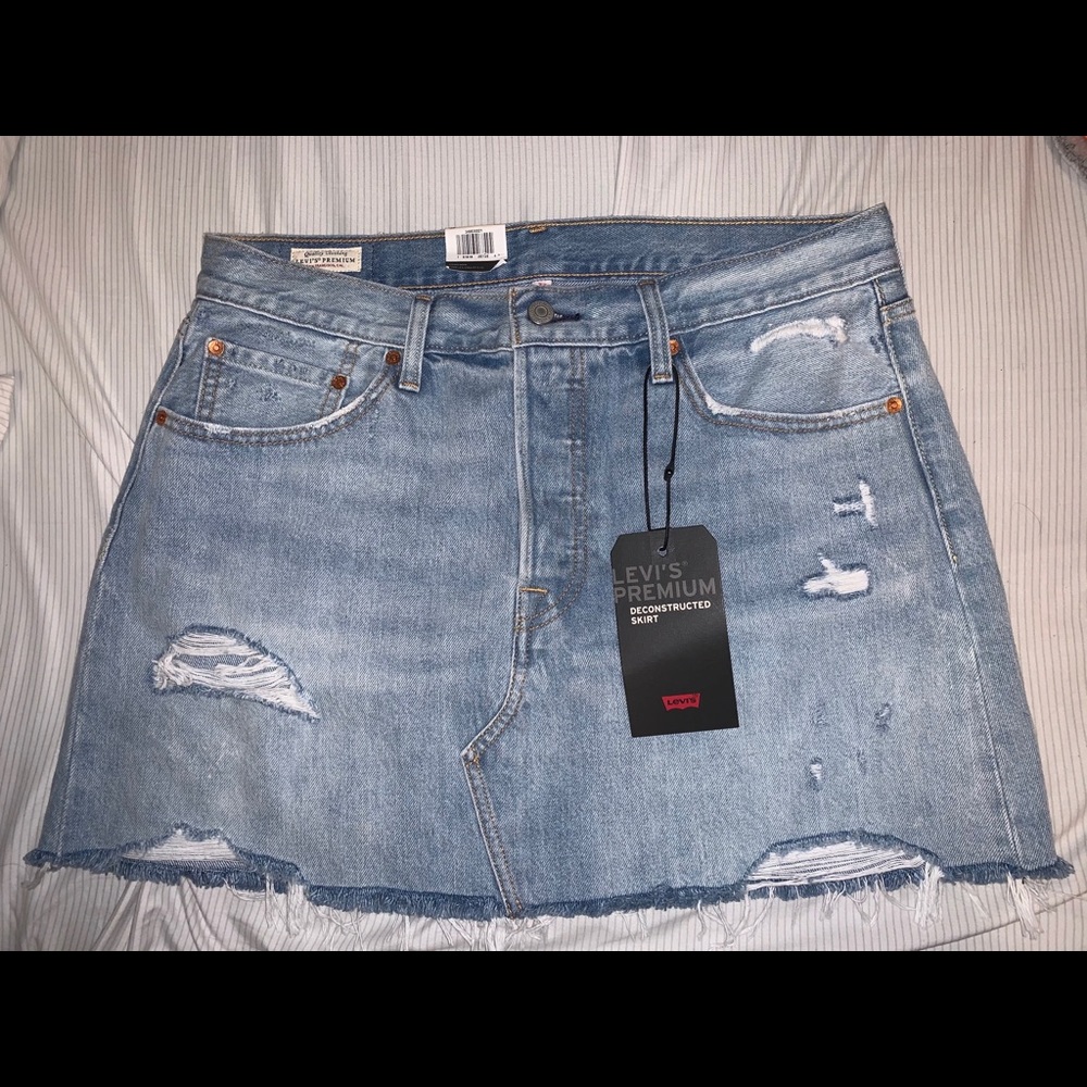 levi’s skirt